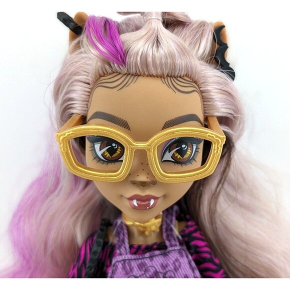 Monster High Clawdeen Wolf G3 Signature Boo Crew Crescent Cat  with Accessories - Picture 6 of 16